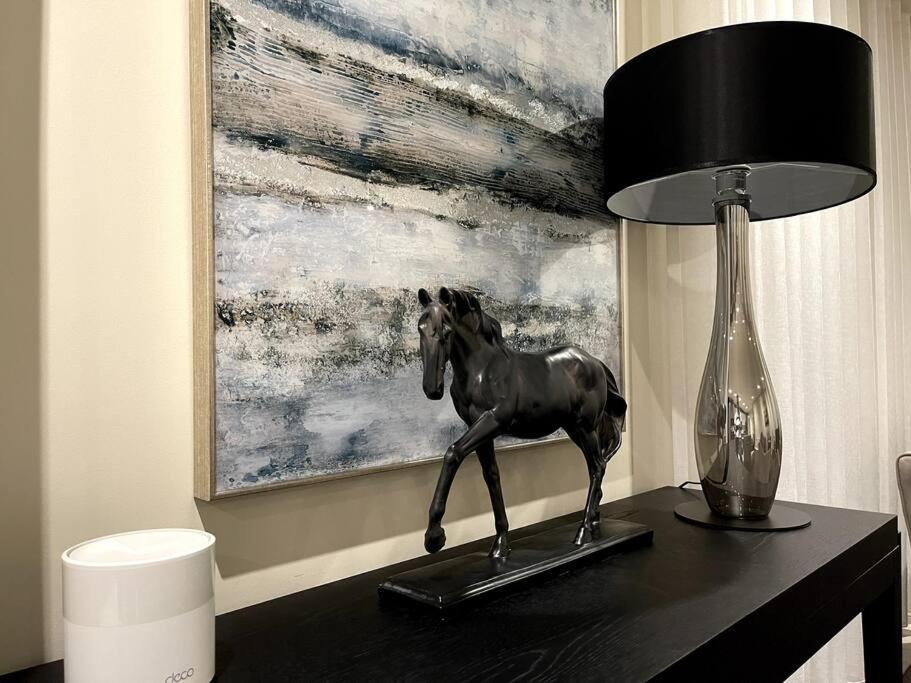 2Br Urban Vista Retreat Chcl F7 Lägenhet Chigwell Exteriör bild