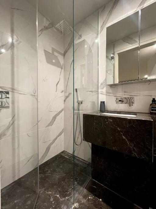 2Br Urban Vista Retreat Chcl F7 Lägenhet Chigwell Exteriör bild
