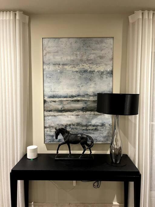2Br Urban Vista Retreat Chcl F7 Lägenhet Chigwell Exteriör bild
