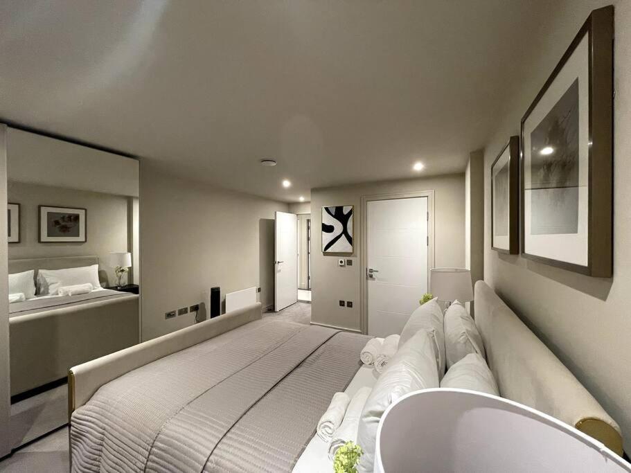 2Br Urban Vista Retreat Chcl F7 Lägenhet Chigwell Exteriör bild